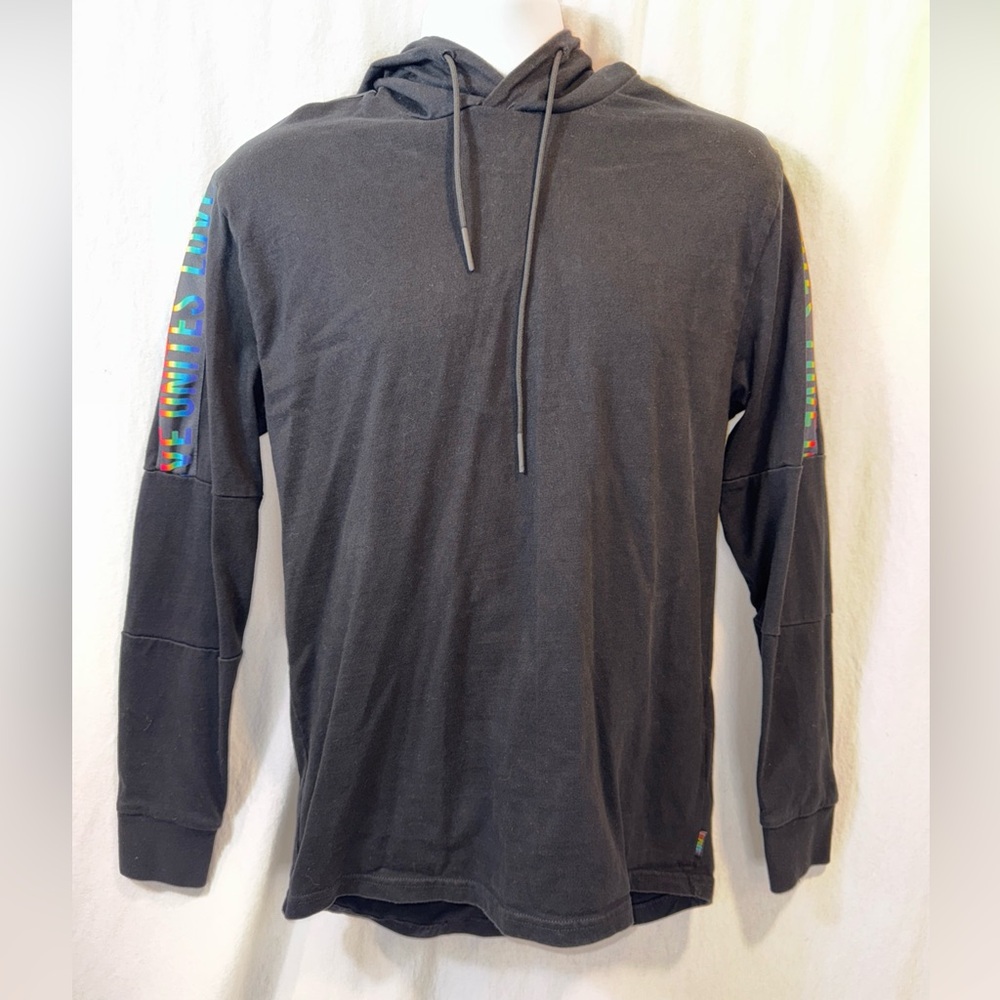 Gently Used Unisex Express Pride Rainbow “Love Unites” Lightweight Hoodie Sz Sm